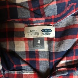 Old Navy Tops - Lightweight Plaid Buttondown Old Navy Tops - Lightweight Plaid Buttondown